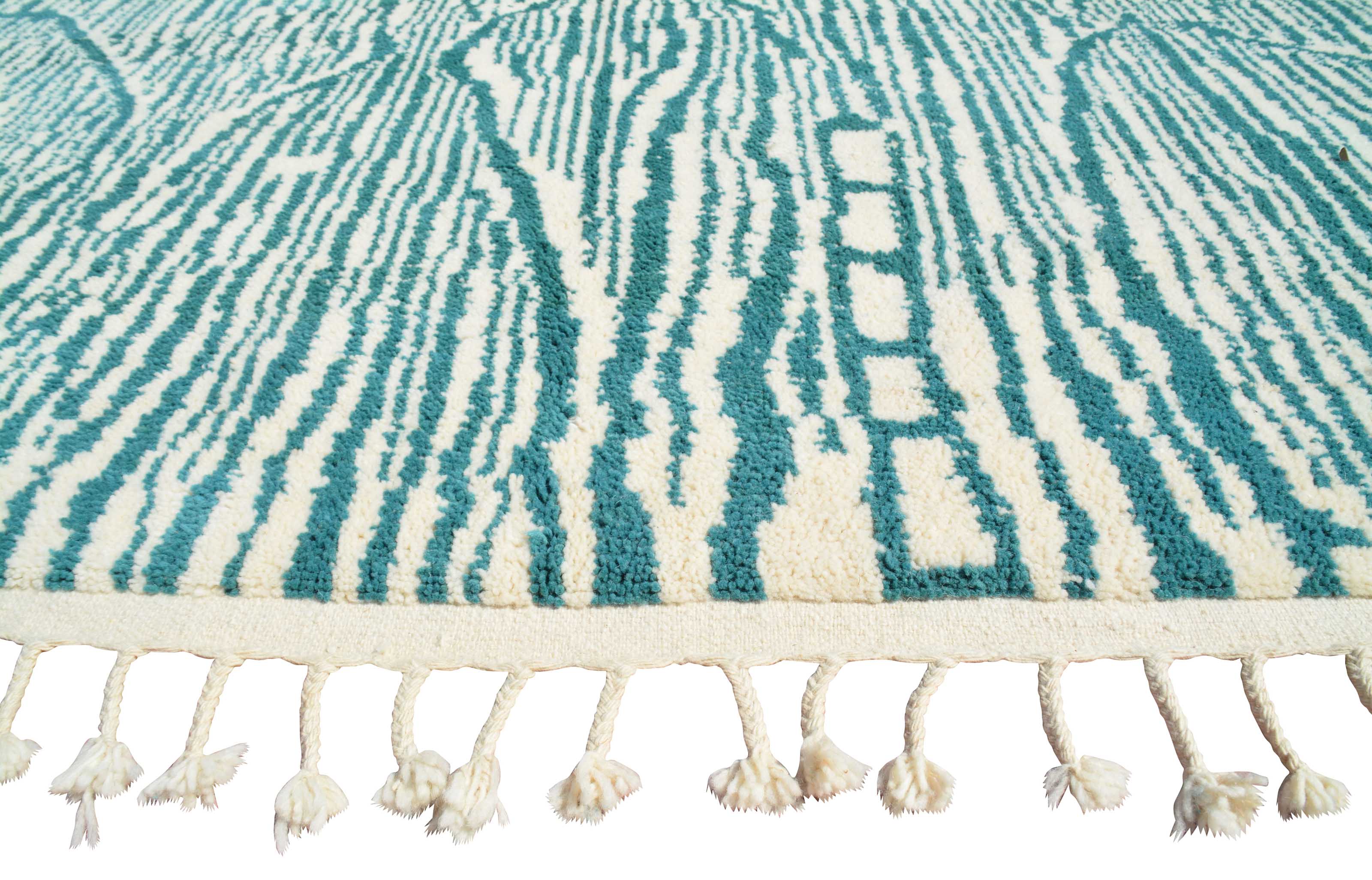 Drift Along (8'0" x 10'0") - Abstract Turquoise & Cream Vertical Static Berber Rug - Image 3