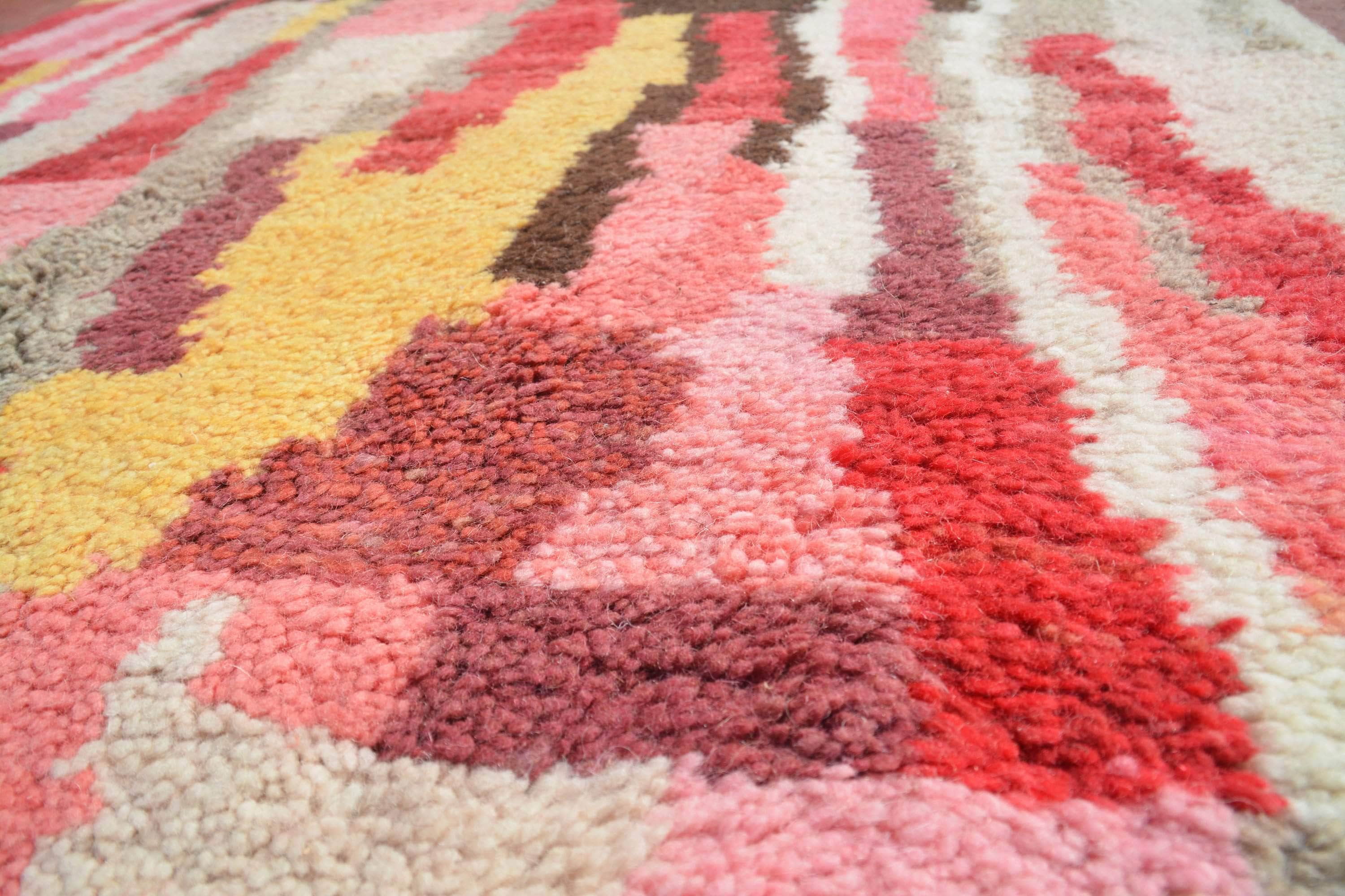 King of Hearts (3'9" x 5'11") - Vibrant Crimson & Saffron Abstract Moroccan Rug - Image 2