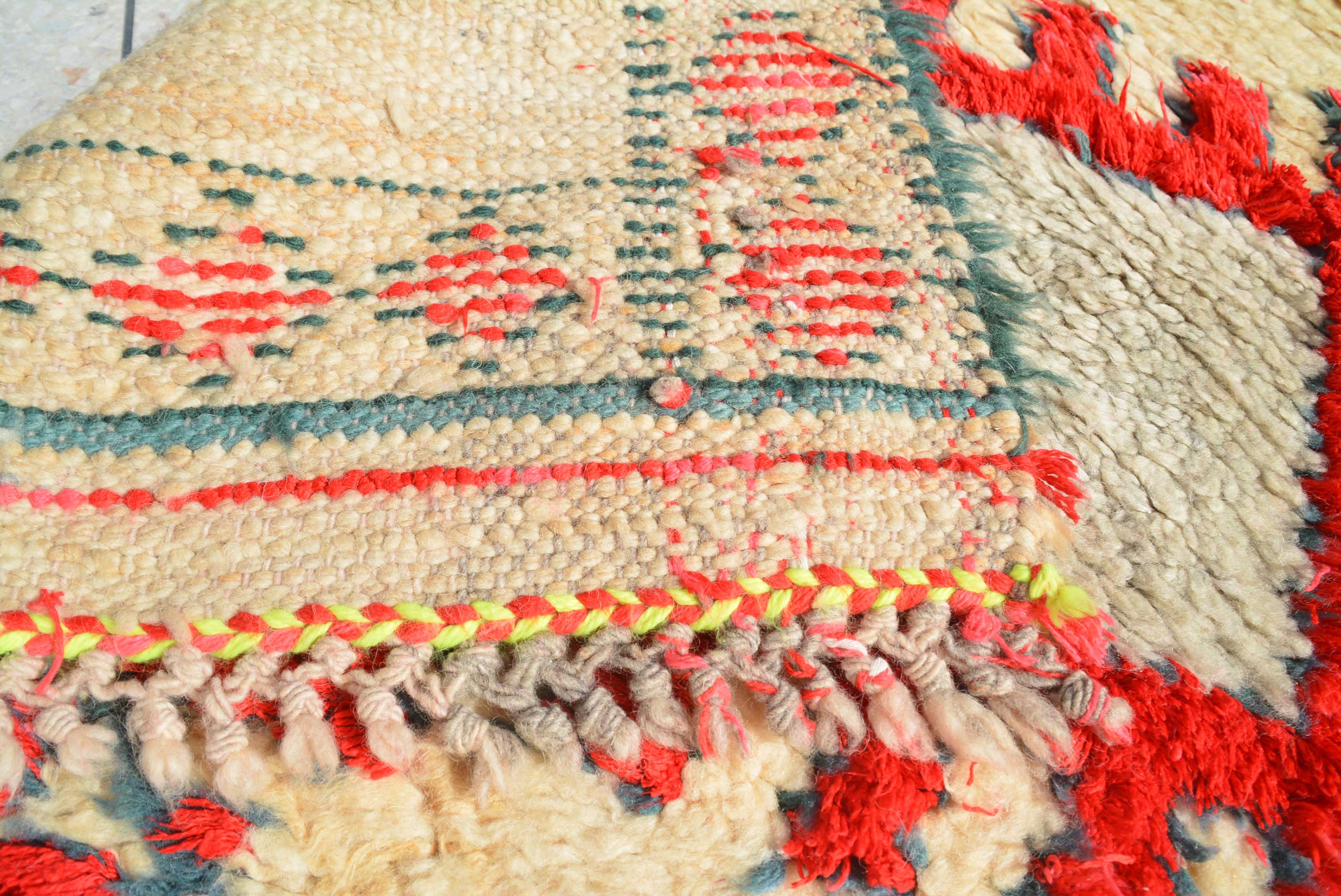 Press On (3'1" x 10'2") – Vintage Red Serrated Diamond Azilal Moroccan Runner - Image 4