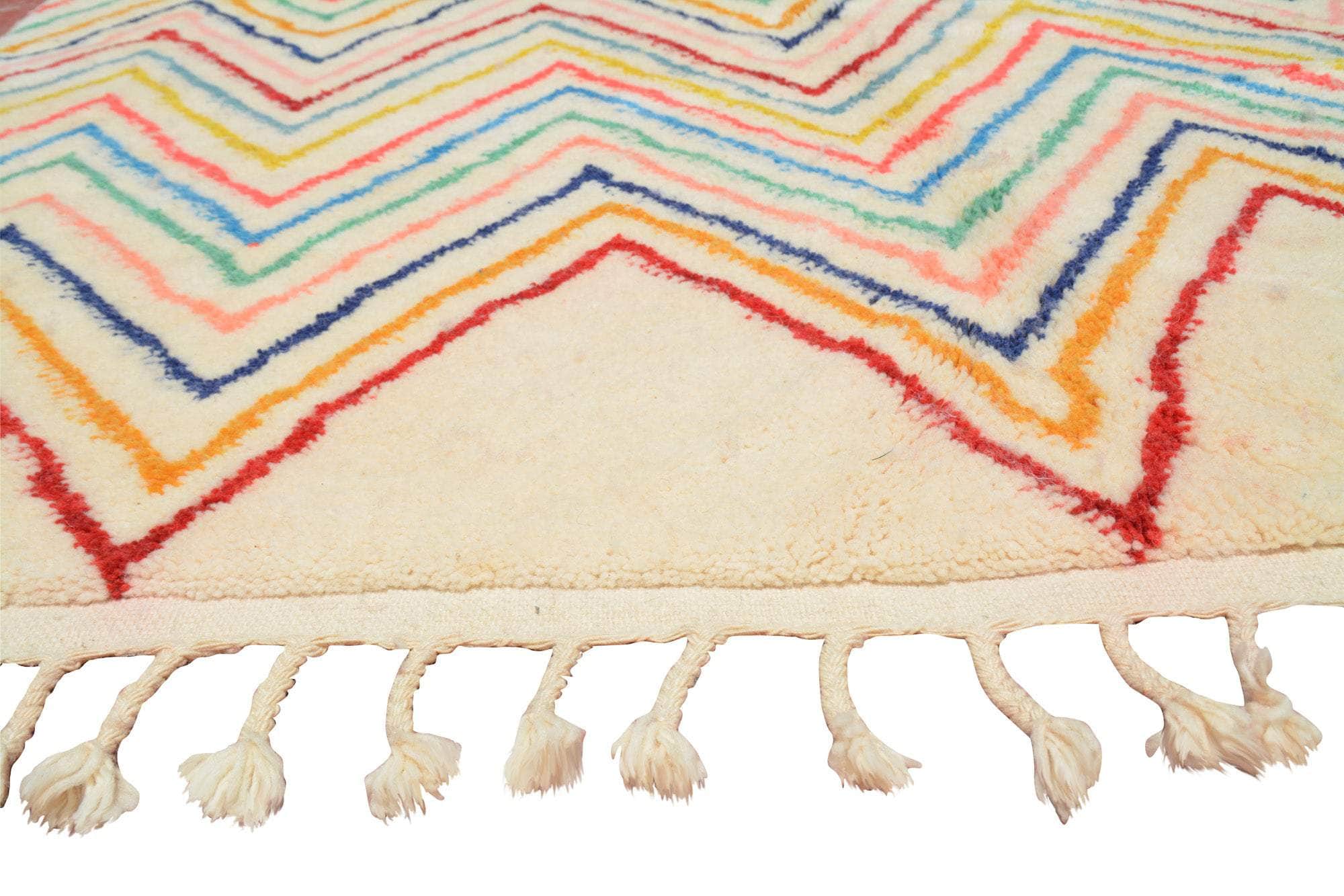 Quake (6'0" x 9'0") - Magical Rainbow Zigzag Berber Rug - Image 3