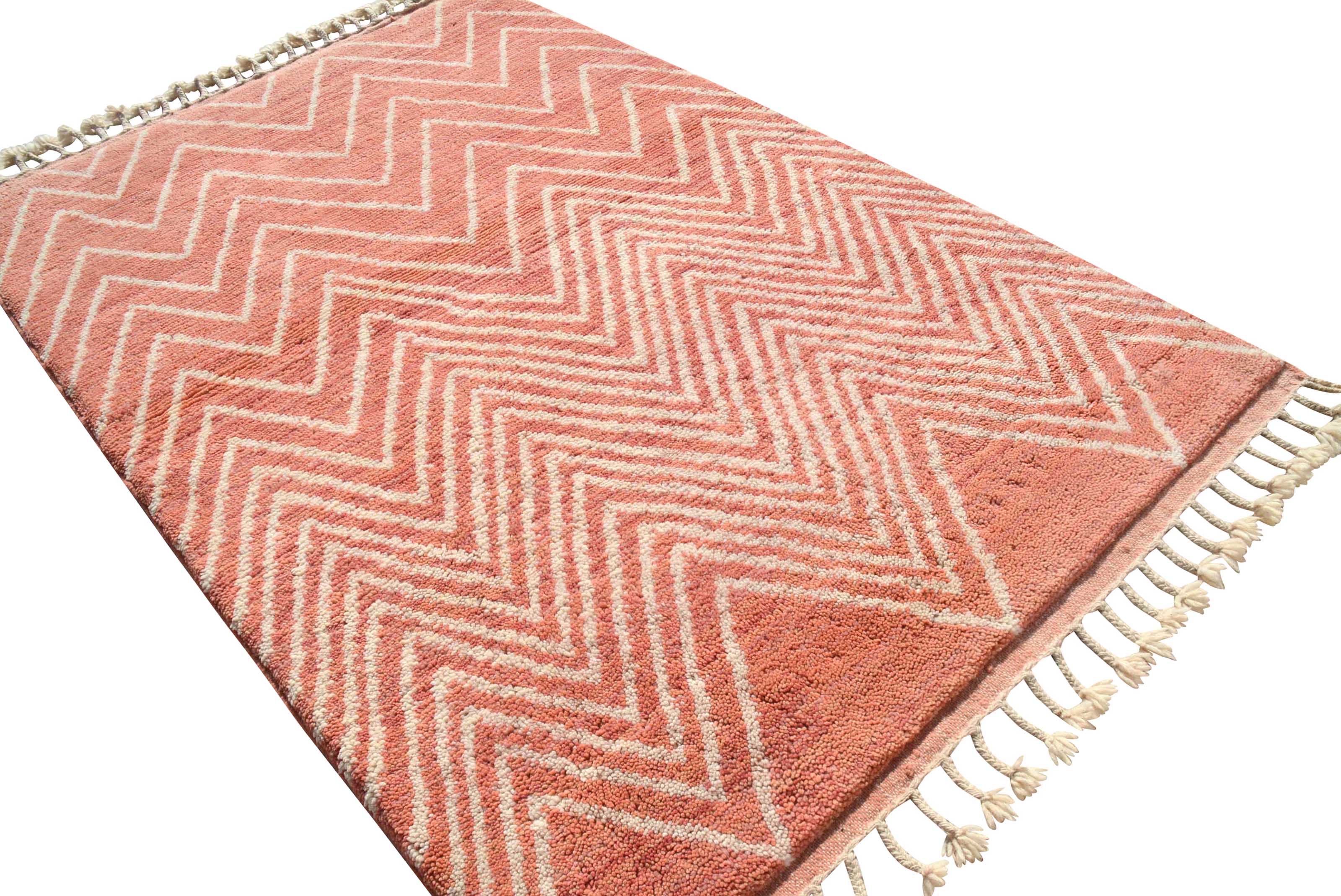 Rosewater (4'0" x 6'0") - Pink Chevron Geometric Rug - Hand-Knotted Wool - Image 5