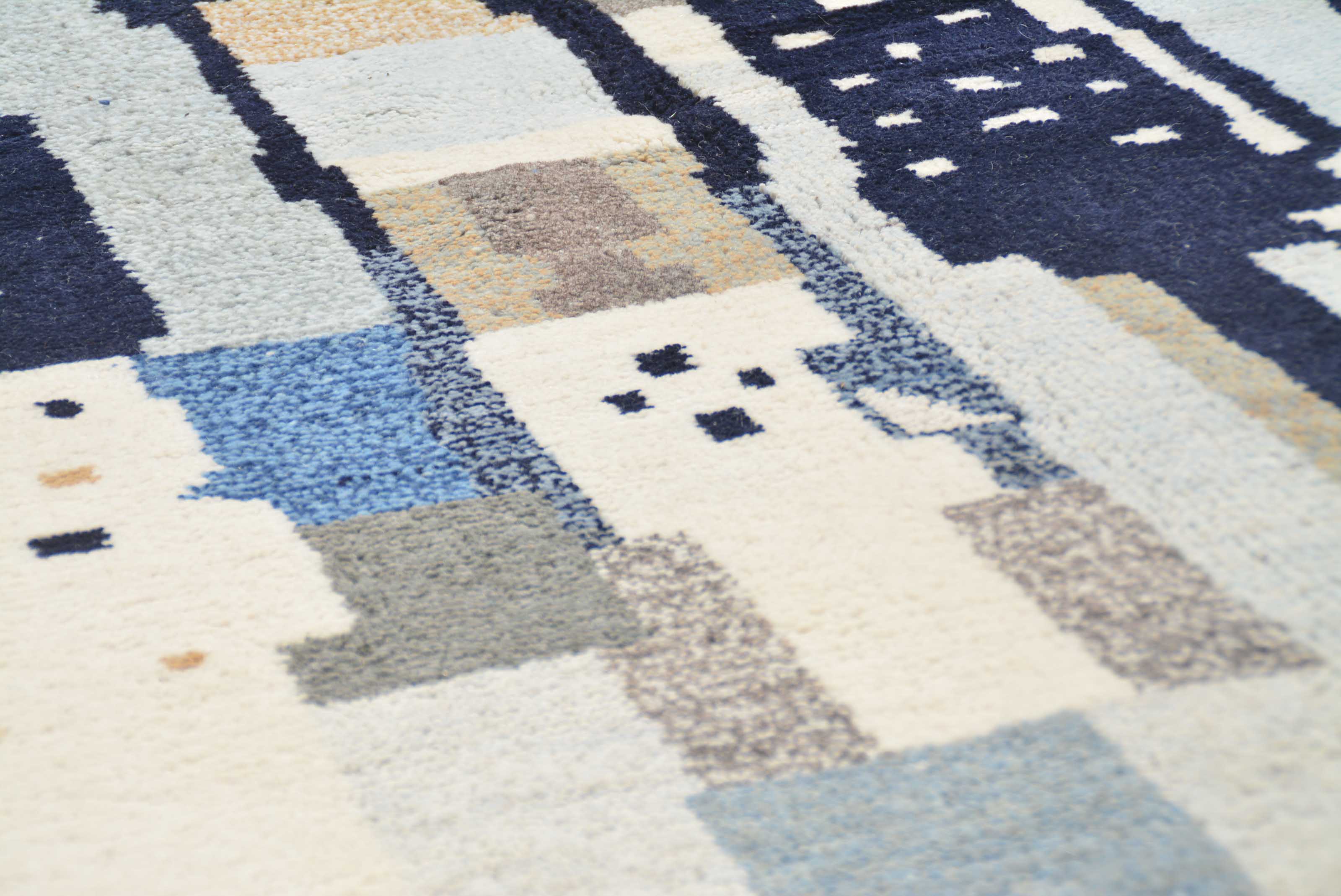 Shoreline (7'0" x 8'10") - Contemporary Coastal Moroccan Rug - Hand-Dyed Wool - Image 3